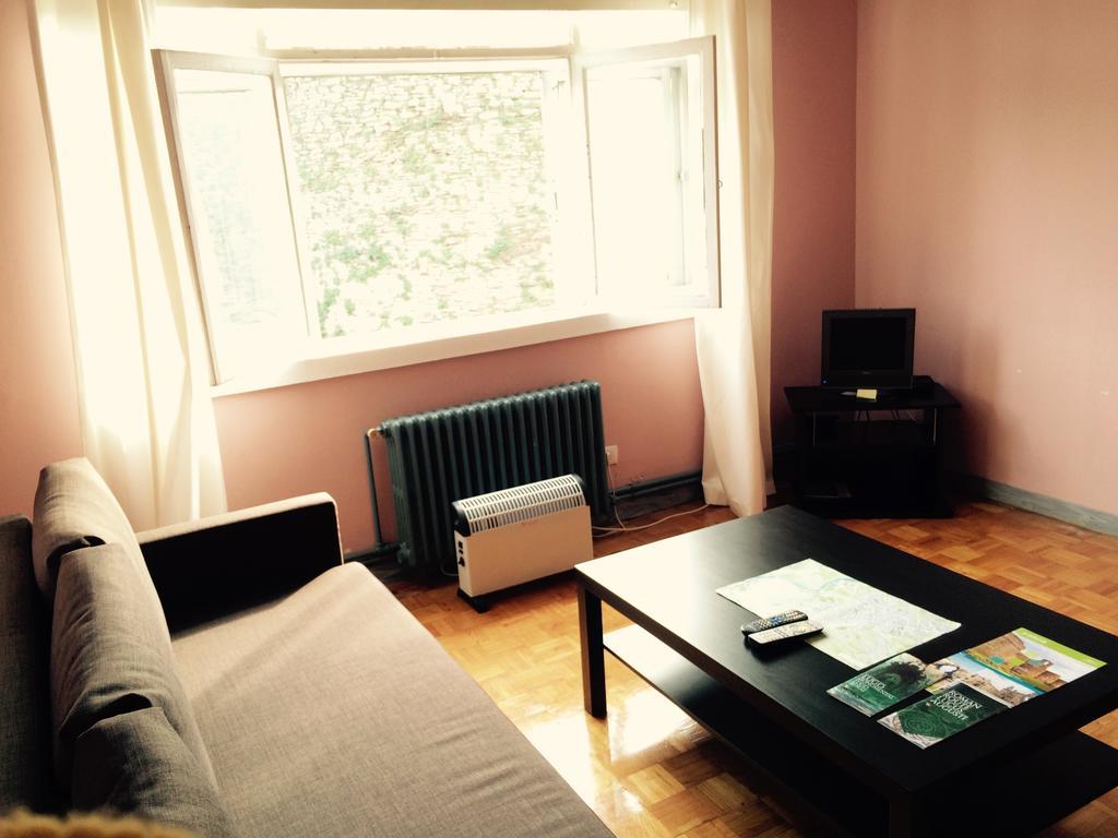 Apartment Lugo Rooms Oda fotoğraf